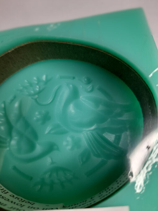 Hummingbird Doves Silicone Soap Mould - Image 2