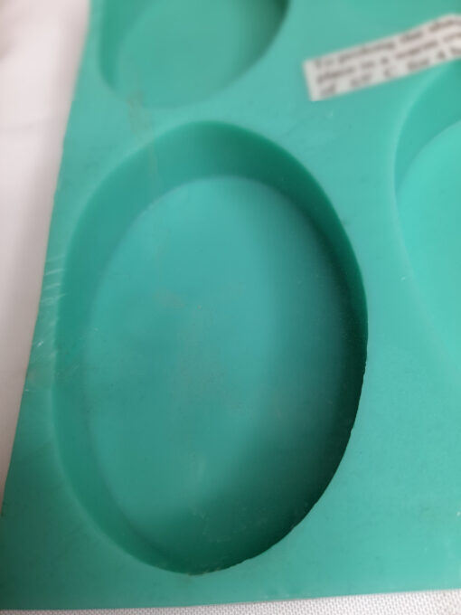 6 Cavity Large Oval Silicone Mould - 90g - Image 2