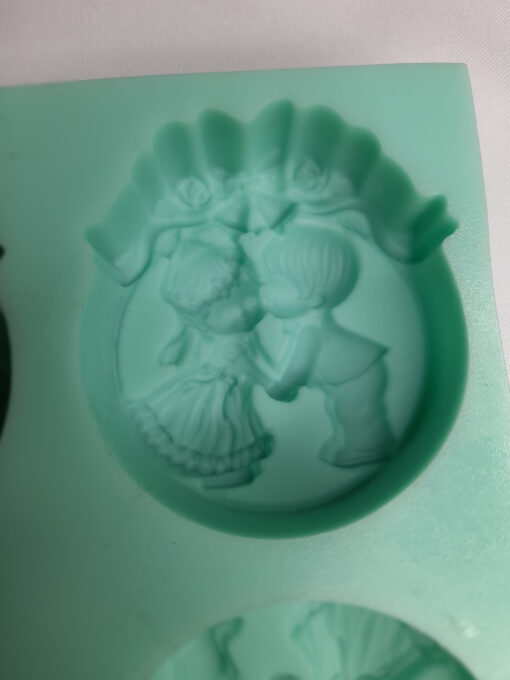 4 Cavity Bridal Silicone Mould - 149g - Image 2