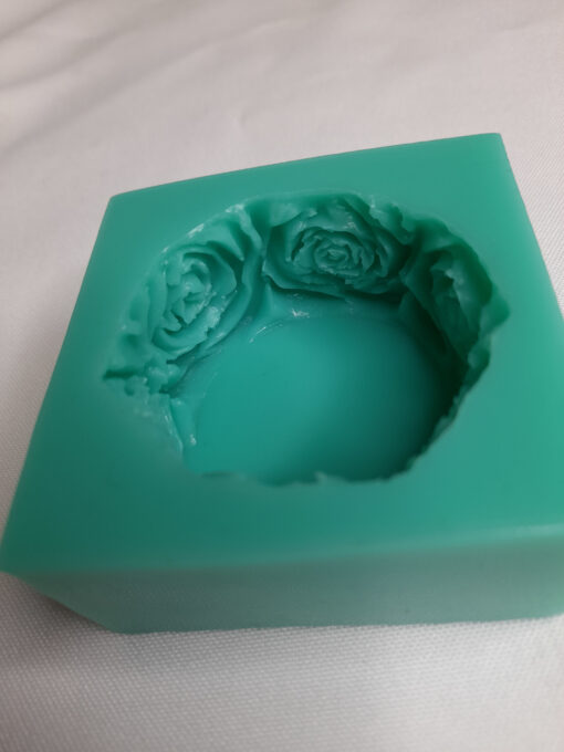 4 Cavity Round Rose Mould - Image 3