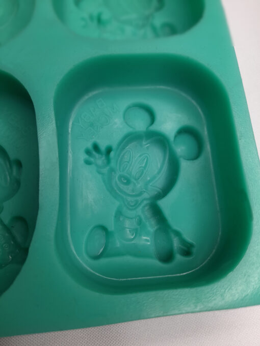 4 in 1 Baby Mickey & Minnie Silicone Mould - 87g - Image 2