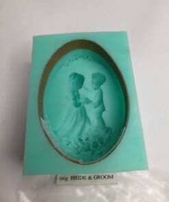 Bride & Groom Silicone Mould - 66g